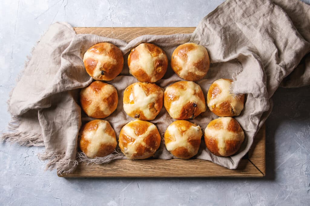 how to toast hot cross buns in a toaster